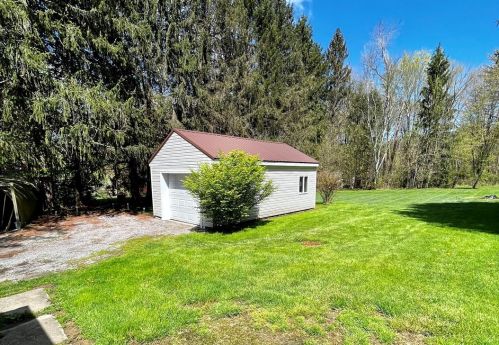 6930 Dermond Rd, Hermitage, PA 16148-4804