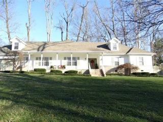 858 Loweland Rd, Cookeville, TN 38501-2807