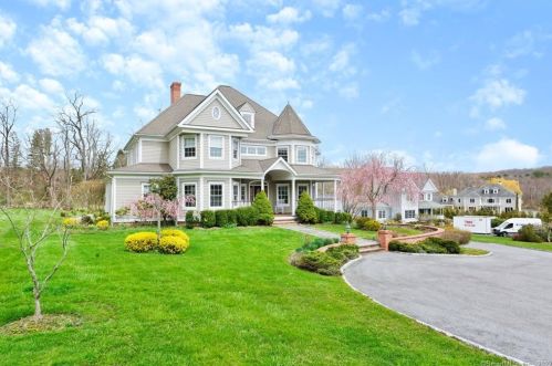 5 Kendra Ct, Ridgefield, CT 06877-2408