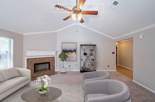 3 Windswept Oaks Pl, Conroe, TX 77385-3660