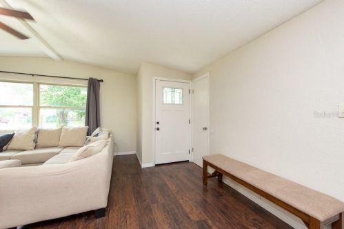 9741 Fowler Ave, Thonotosassa FL  33592-3415 exterior