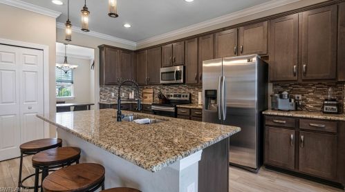 3411 4th St, Cape Coral FL  33993-0056 exterior