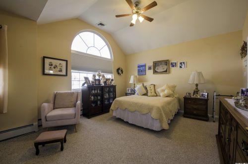 1571 13th St, Babylon NY  11704-3225 exterior