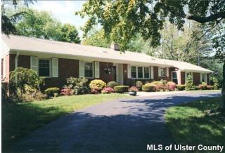 435 Chestnut St, Hurley, NY 12443-5302