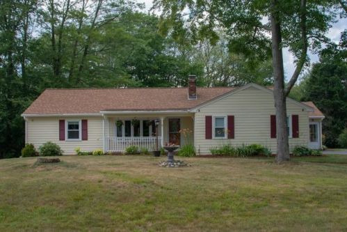 5 Foster St, Oxford, MA 01540-1549