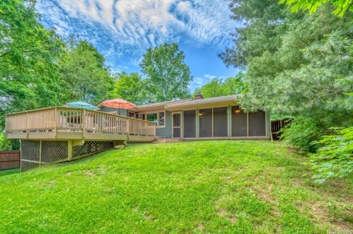 410 Old Post Rd, Marlborough NY  12542-6232 exterior