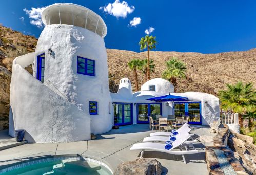 400 Camino Alturas, Palm Springs CA  92264-8996 exterior