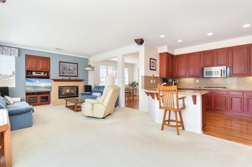 2056 242nd St, Lomita CA  90717-1116 exterior