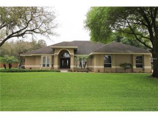 1711 Sir Henrys Trl, Lakeland, FL 33809-5032