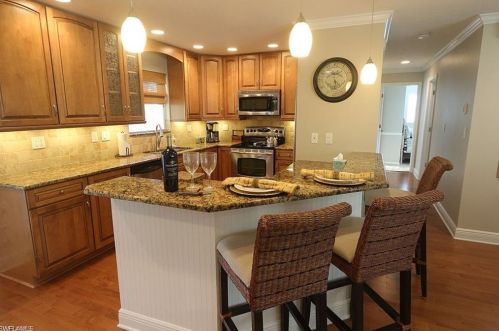 67 Constitution Dr, Naples FL  34112-7309 exterior
