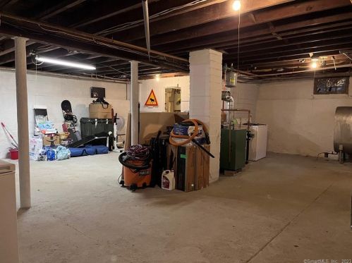 42 Elm St, Norwich CT  06351-2316 exterior