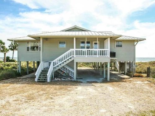 964 Gorrie Dr, Saint George Island, FL 32328-3006