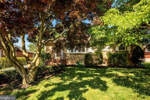 2214 Huntington Dr, Wilmington, DE 19808-4953