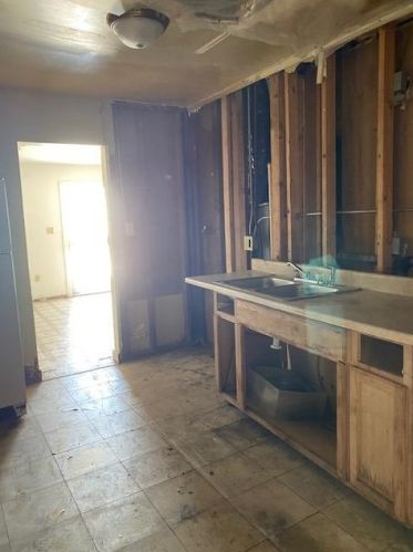 1051 Hanley St, Gary IN  46406-2013 exterior