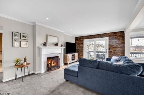 170 Rainbow Trl, Parsippany NJ  07834-3214 exterior