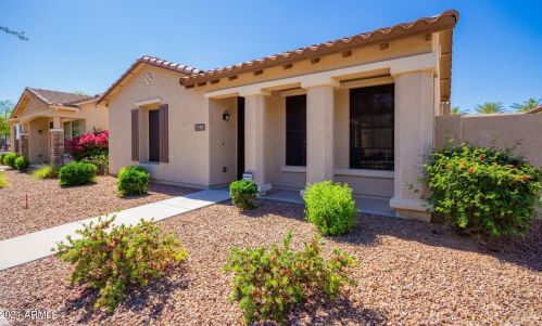 4674 Maplewood St, Gilbert, AZ 85297-7463