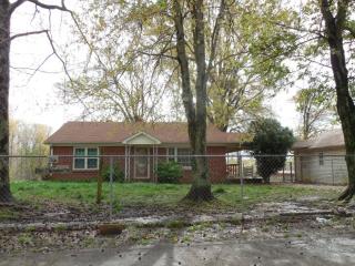 830 Fields School Rd, Mc Kenzie, TN 38201-8606