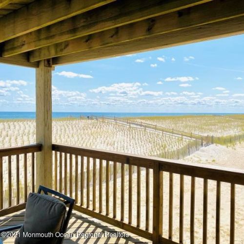 1926 Ocean Ave, Pelican Island NJ  08751-1224 exterior