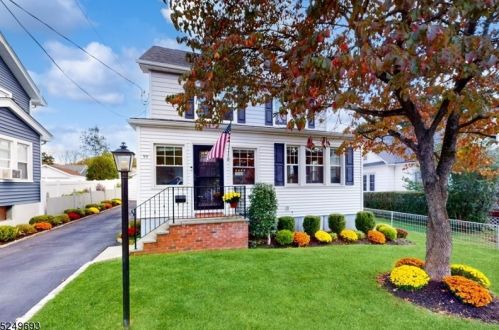 99 Burnham Rd, Greystone Park, NJ 07950-1627