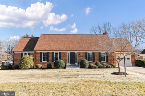 719 Eagle St, Woodstock, VA 22664-1926