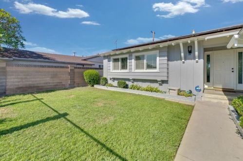 4273 Oak Ave, Fullerton, CA 92833-3443