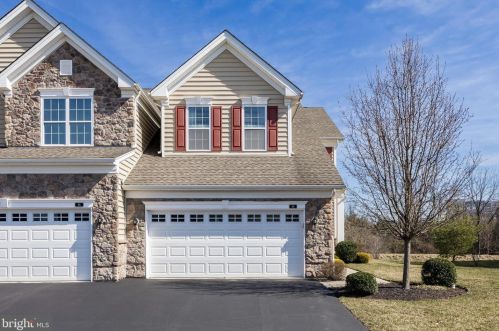 68 Iron Hill Way, Collegeville, PA 19426-2832