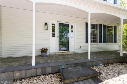804 Windridge Ln, Downingtown, PA 19335-3440
