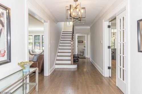827 Cedar Ter, Westfield, NJ 07090-3061