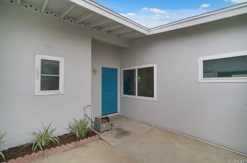 225 Alru St, Rialto CA  92376-6904 exterior