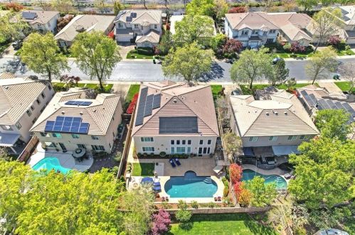 1627 Daunting Dr, Folsom CA  95762-7659 exterior