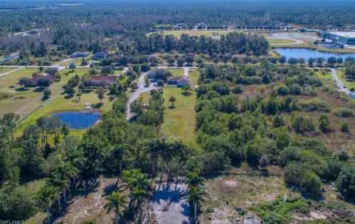4333 20th Ave, Naples FL  34116-6409 exterior