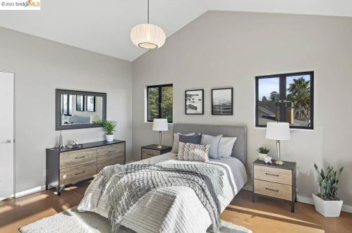 6310 Contra Costa Rd, Oakland CA 94618-2144 exterior