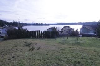 4214 Schuhs Ln, Camano Island, WA 98292-7995