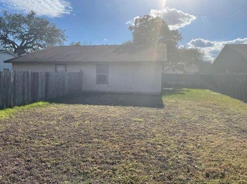 12211 Dundee Dr, Austin TX  78759-3653 exterior