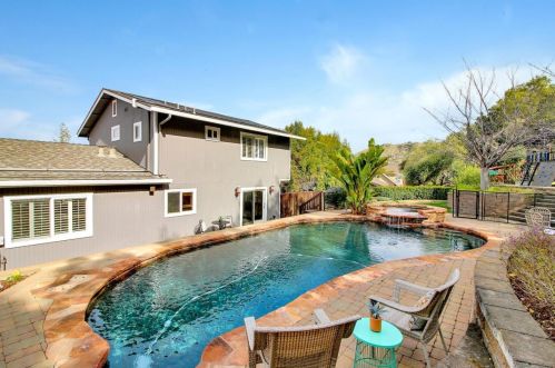 732 Colleen Dr, San Jose CA 95123-4608 exterior