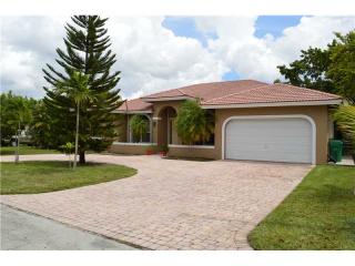 5557 91st Ave, Miami, FL 33165-6652