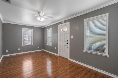 4812 Calmont Ave, Fort Worth TX  76107-5315 exterior