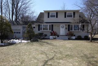 210 Spring Valley Rd, Paramus, NJ 07652-5342