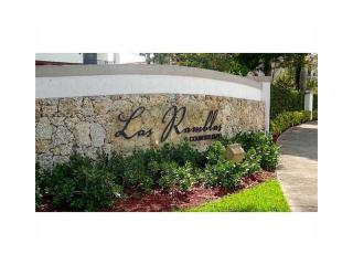 1014 99th Ave, Miami, FL 33172-2210