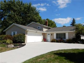 1837 Frost Cir, Brunswick, OH 44212-4234