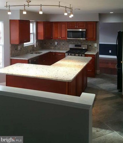 8 Chevy Chase Rd, Erial NJ  08081-4327 exterior