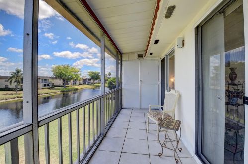 332 Saxony G, Delray Beach, FL 33446-1849