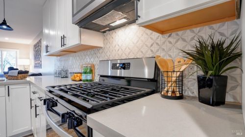 5058 Parkhurst Dr, Santa Rosa CA  95409-3258 exterior