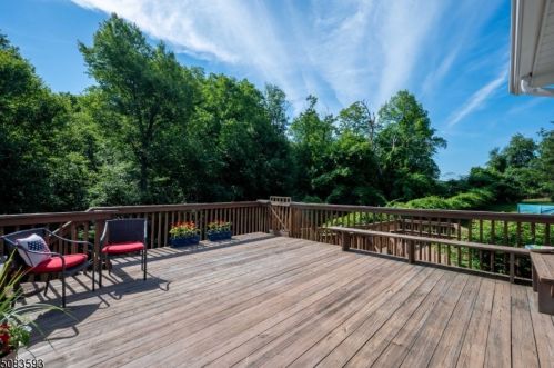 543 Rifle Camp Rd, West Paterson NJ  07424-3103 exterior