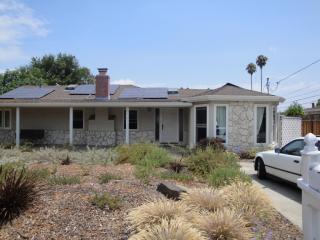 12810 Lantana Ave, Saratoga, CA 95070-3642