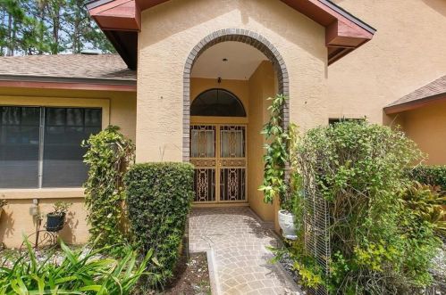 69 Brooklyn Ln, Palm Coast, FL 32137-8724
