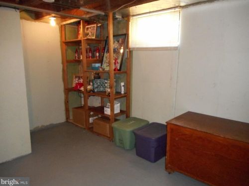 330 Pine St, Manor PA  19036-1008 exterior