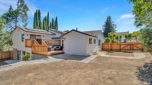 131 Carlisle Way, Benicia CA  94510-1616 exterior