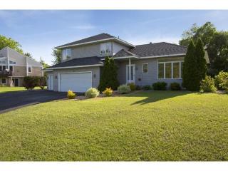 955 Shenandoah Ln, Minneapolis, MN 55447-3212