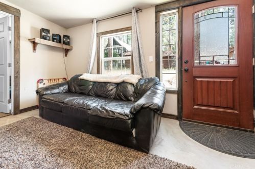 340 Sherwood Blvd, Big Bear City CA  92314 exterior